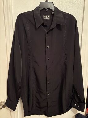 Roper Black Button-Up Dress Shirt with embroidered detail L